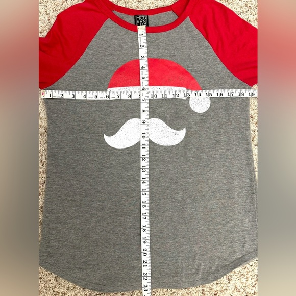 Women's Modern Lux fun Santa Graphic Tee 3/4 Raglan Sleeve Junior Fit Cotton L - Picture 6 of 8